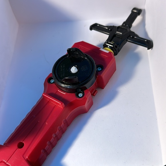 Beyblade Burst Launcher - Hasbro - Picture 3 of 3